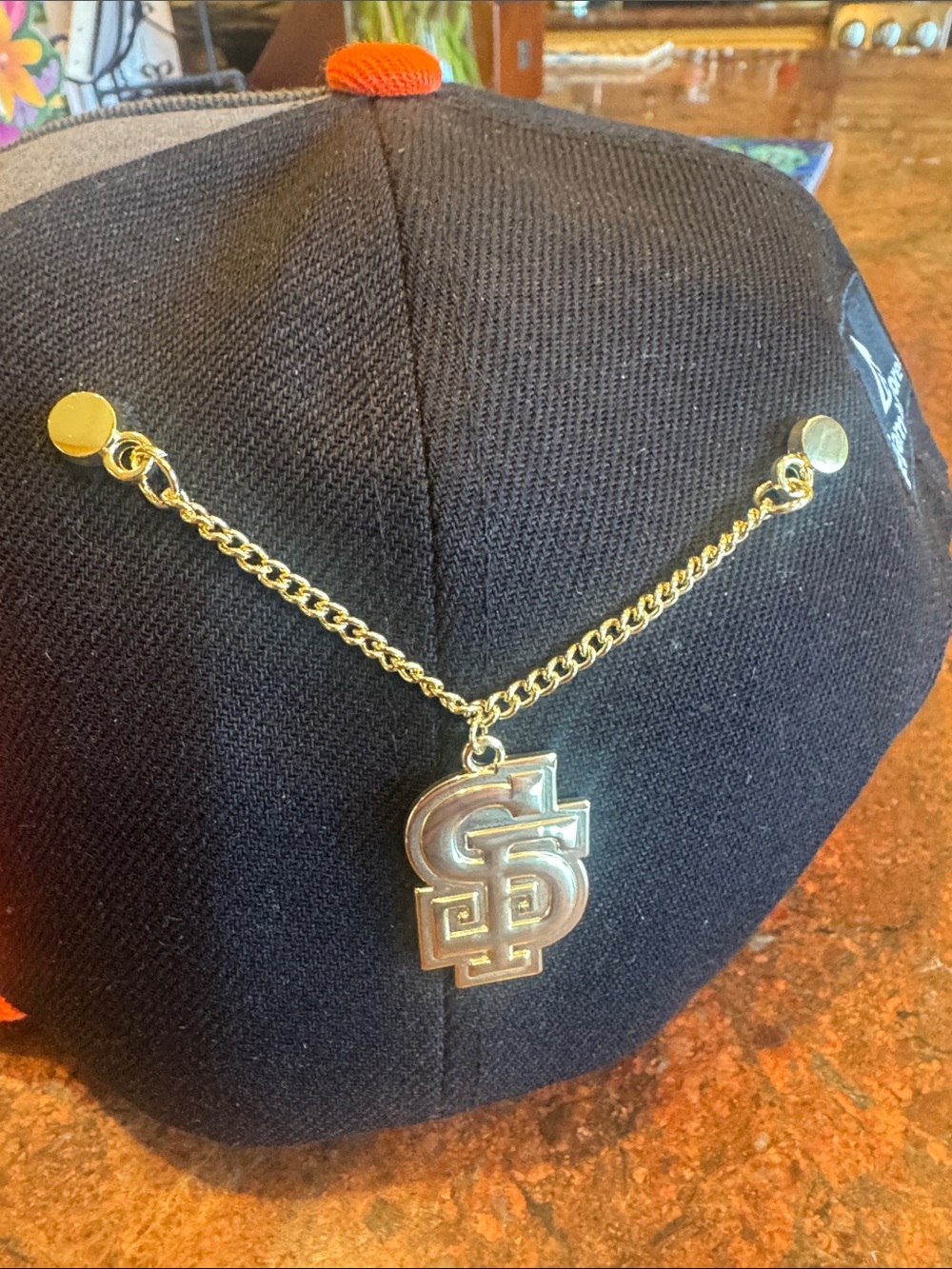 GIGANTES Chain Hat - San Francisco Giants Embroidered Snapback Hat - 2026 - Picture 3 of 7